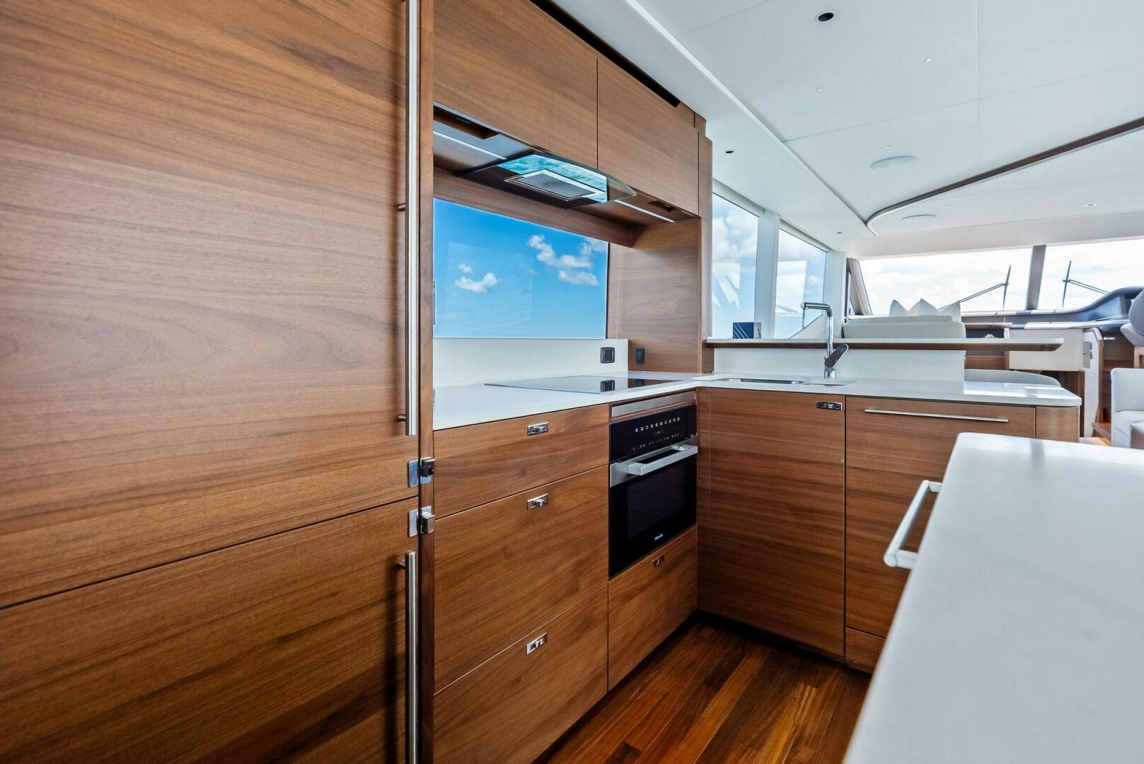 Slide: The Image of 2024 Princess Y72 Motor Yacht SeaQuel - 5450980