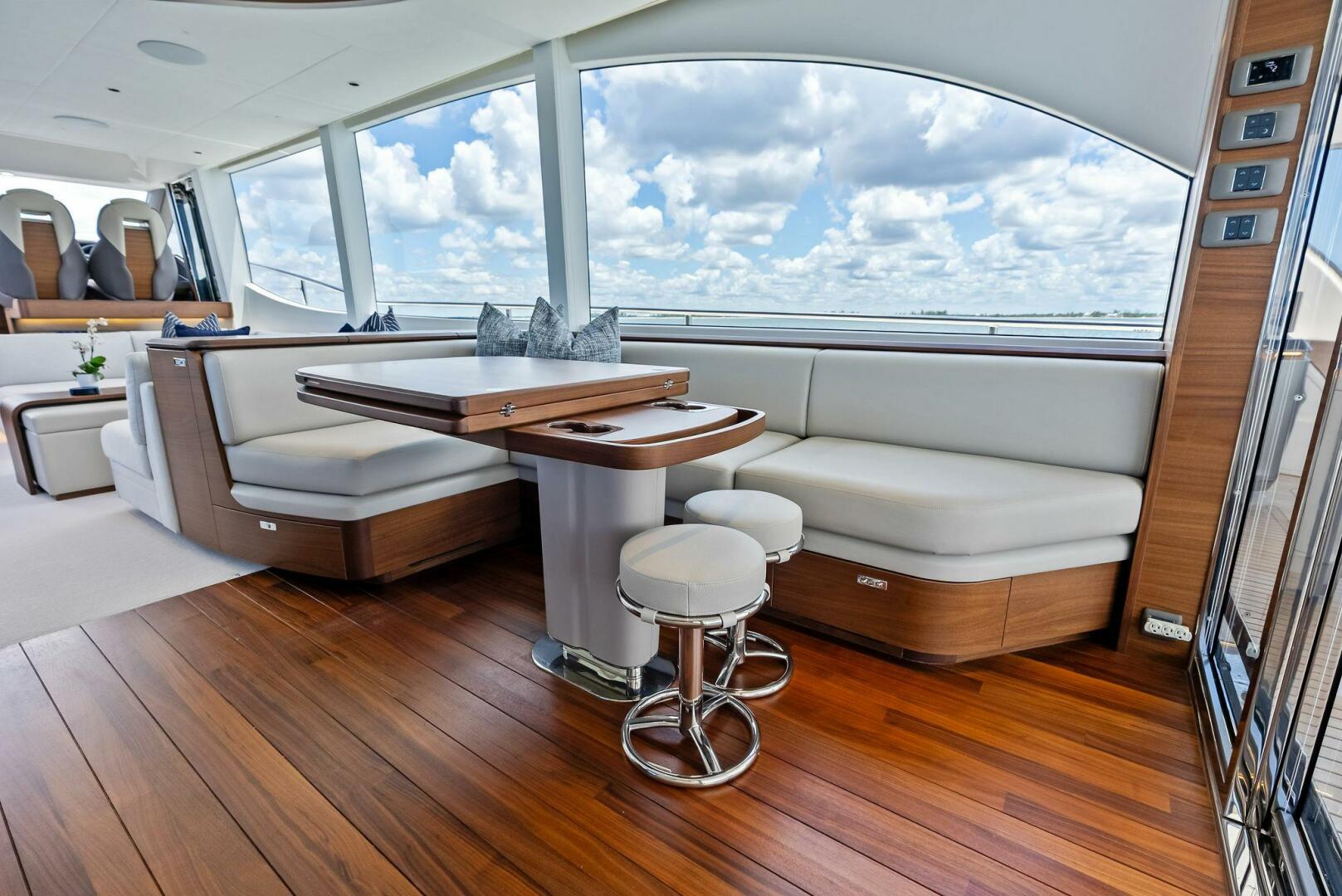 Slide: The Image of 2024 Princess Y72 Motor Yacht SeaQuel - 5450983