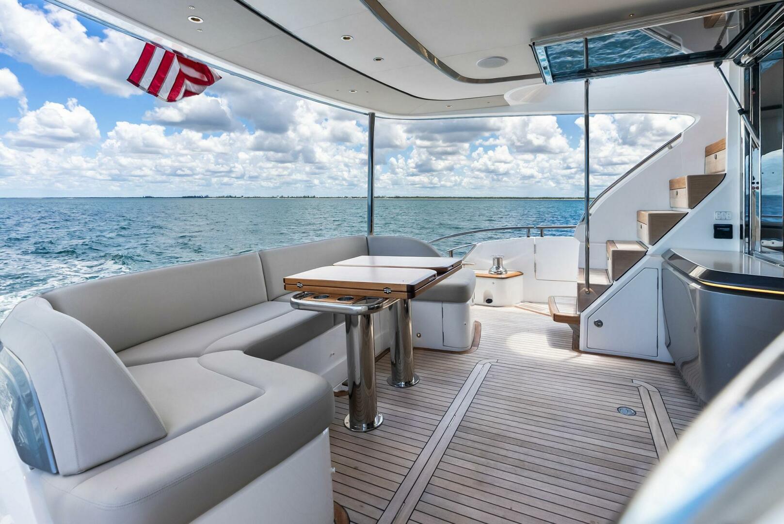 Slide: The Image of 2024 Princess Y72 Motor Yacht SeaQuel - 5450990