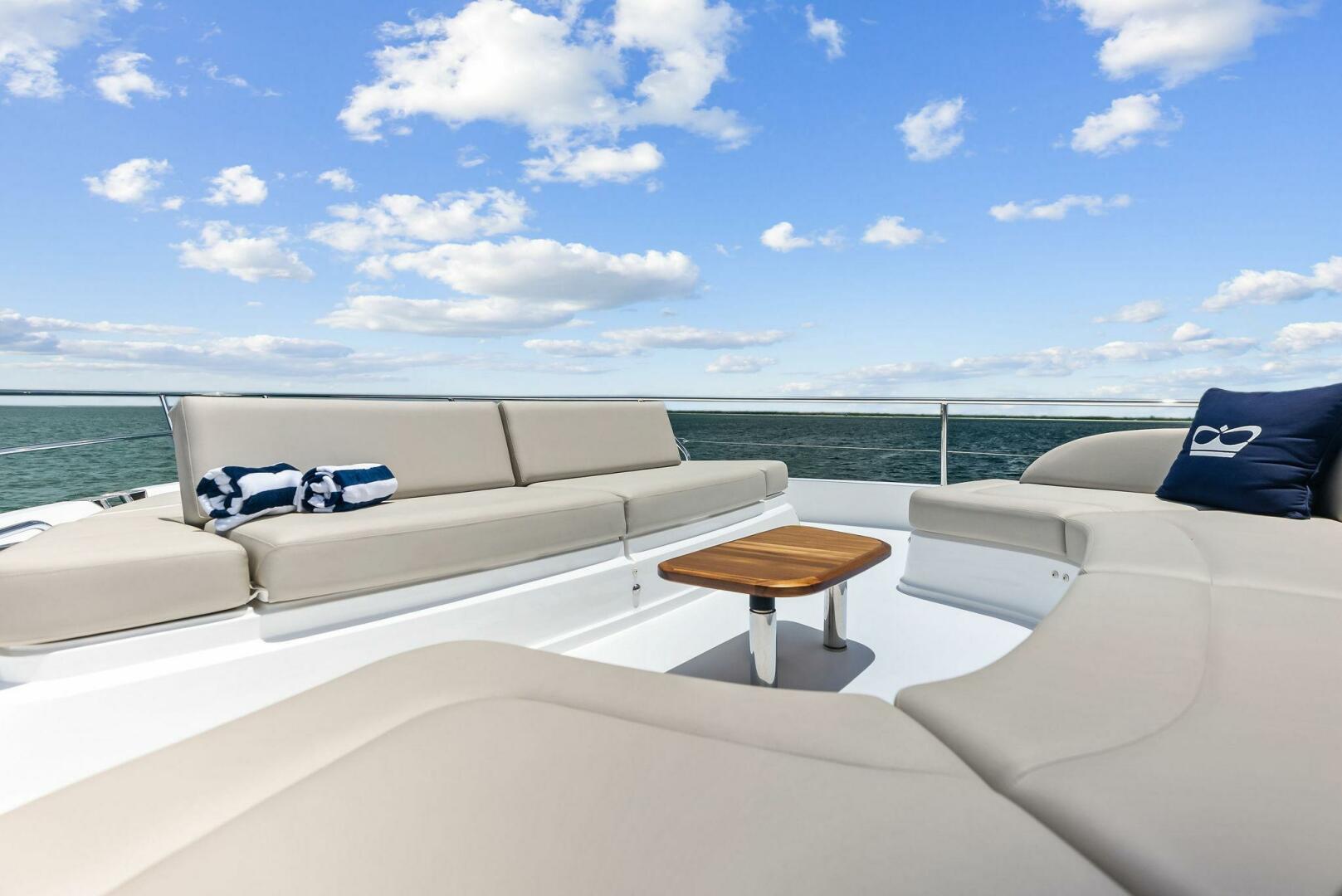 Slide: The Image of 2024 Princess Y72 Motor Yacht SeaQuel - 5451004