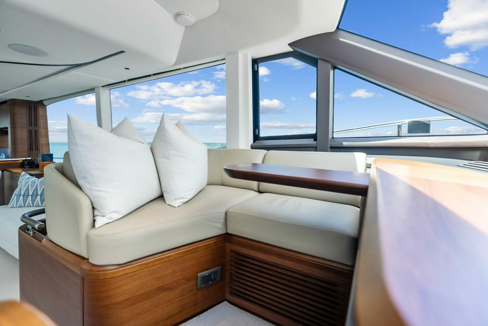 Slide: The Image of 2024 Princess Y72 Motor Yacht SeaQuel - 5451018