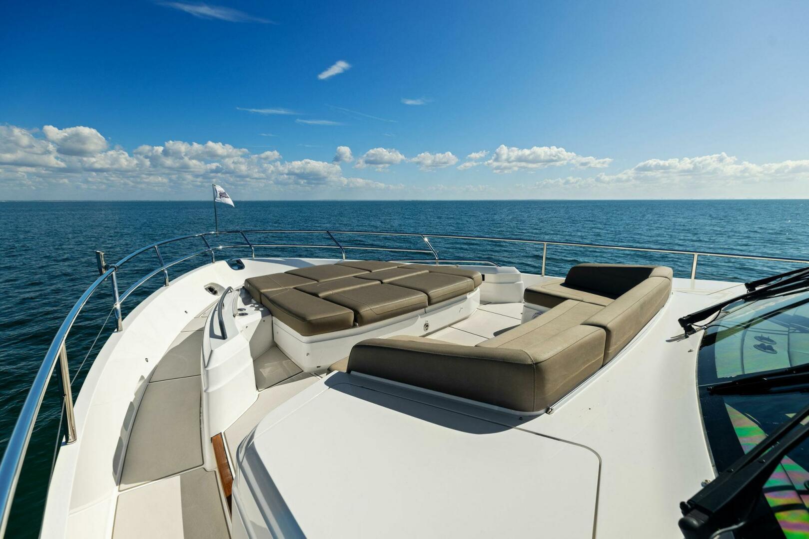 Slide: The Image of 2018 80 Princess Y75 - AMARULA SUN - Forward Deck - 3991489