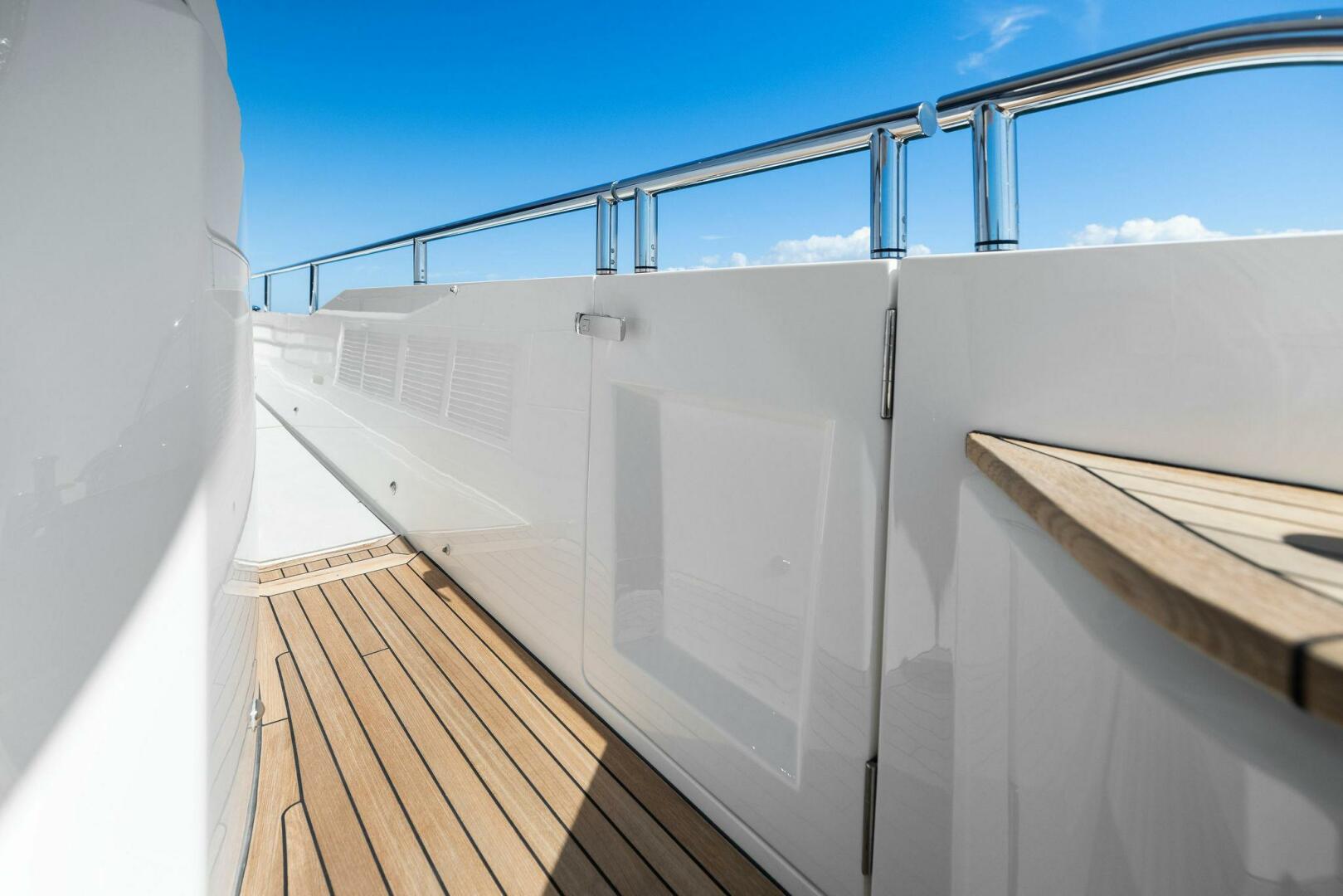 Slide: The Image of 2018 80 Princess Y75 - AMARULA SUN  - 3991528