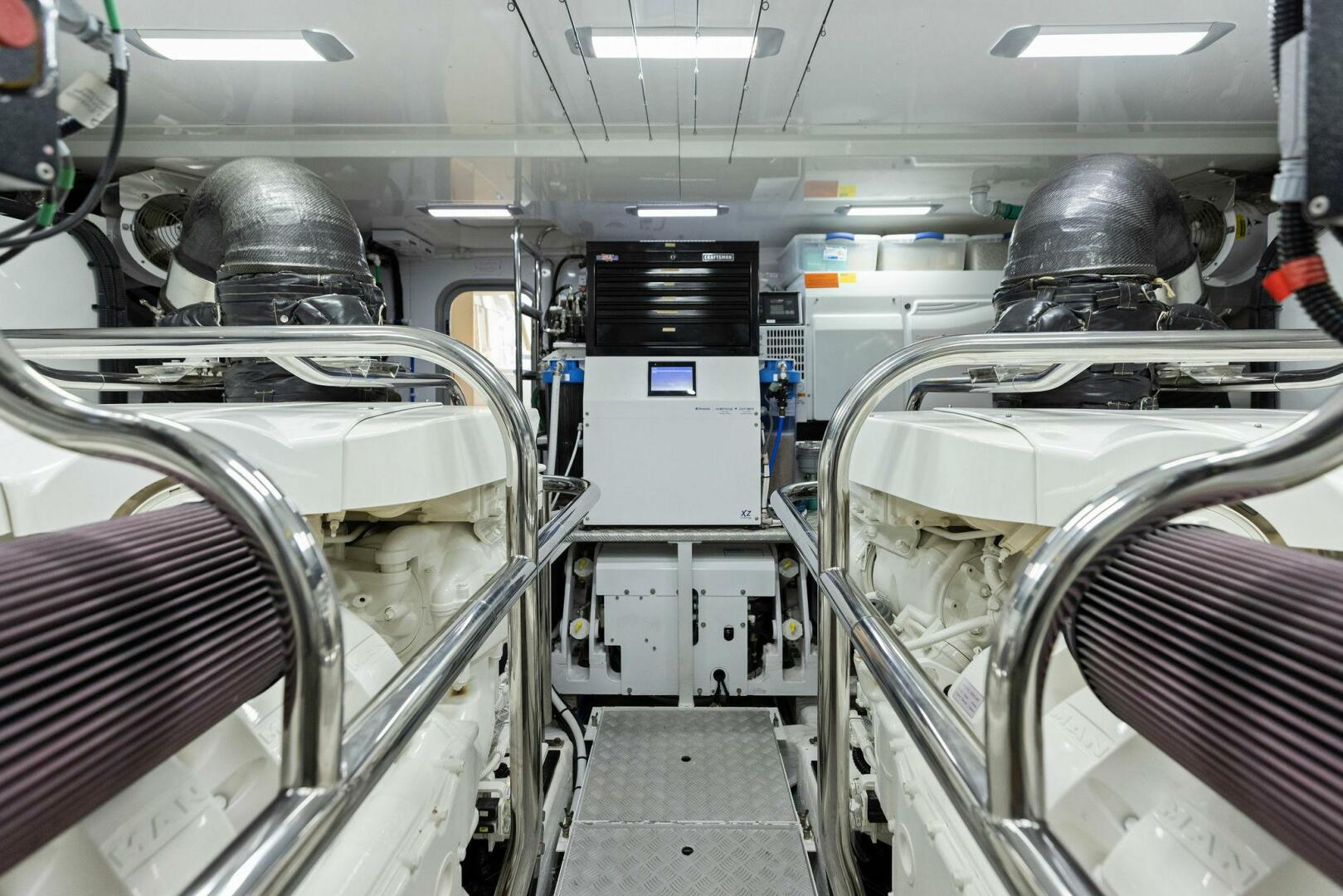 Slide: The Image of 2018 80 Princess Y75 - AMARULA SUN - Mechanical Room - 3991561