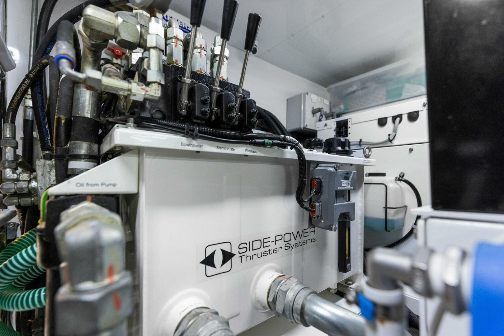 Slide: The Image of 2018 80 Princess Y75 - AMARULA SUN - Mechanical Room - 3991573