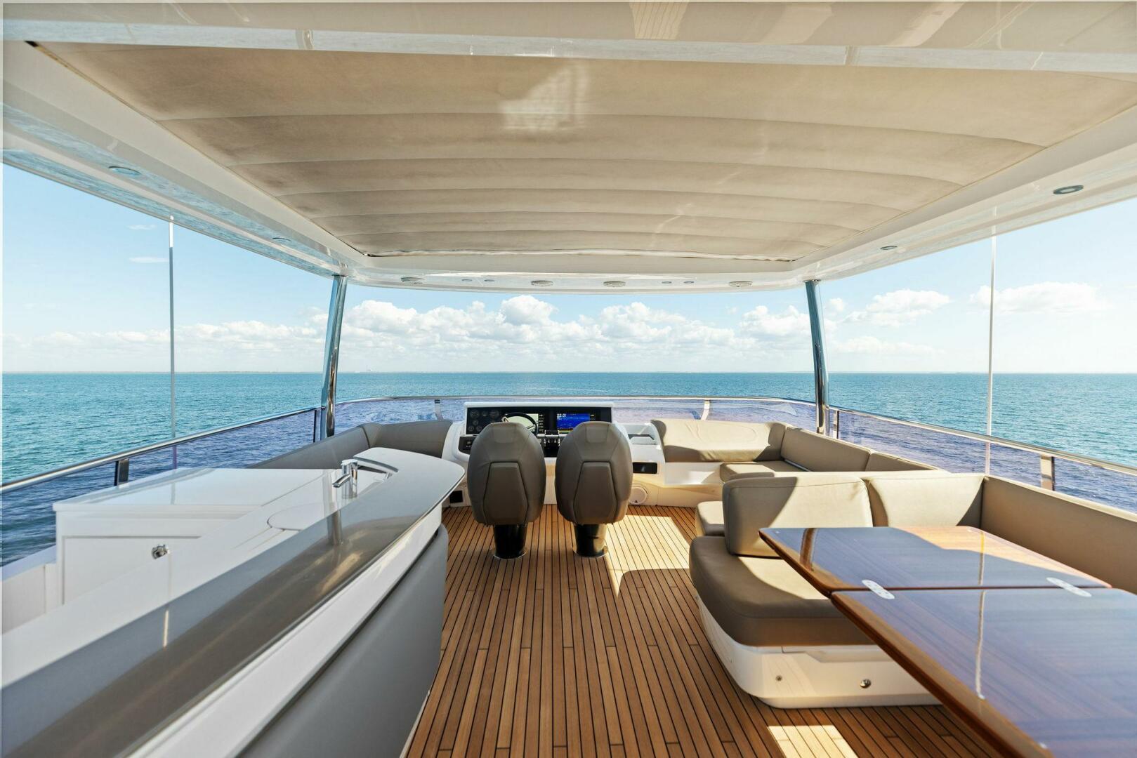 Slide: The Image of 2018 80 Princess Y75 - AMARULA SUN - Flybridge - 3991494