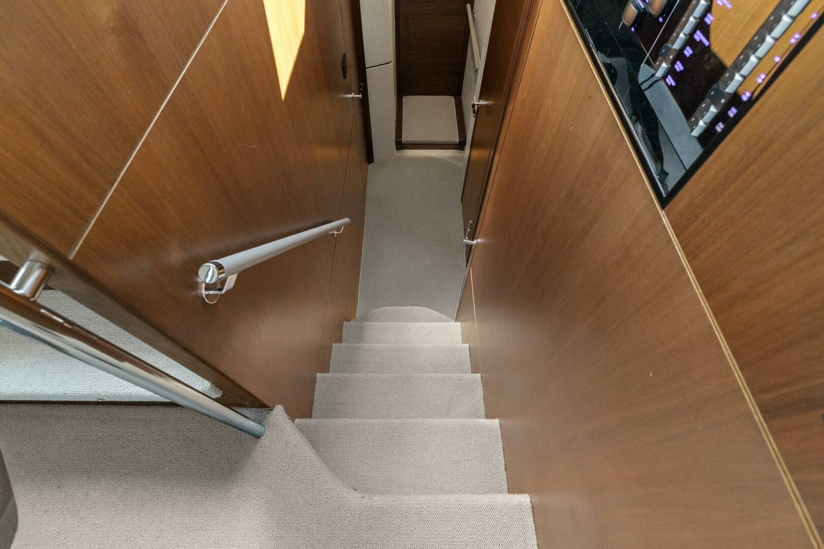 Slide: The Image of 2018 80 Princess Y75 - AMARULA SUN  - 4447853