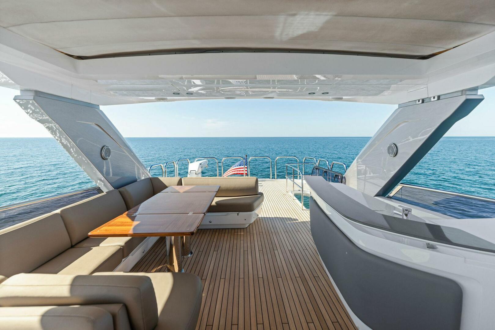 Slide: The Image of 2018 80 Princess Y75 - AMARULA SUN - Flybridge - 3991497