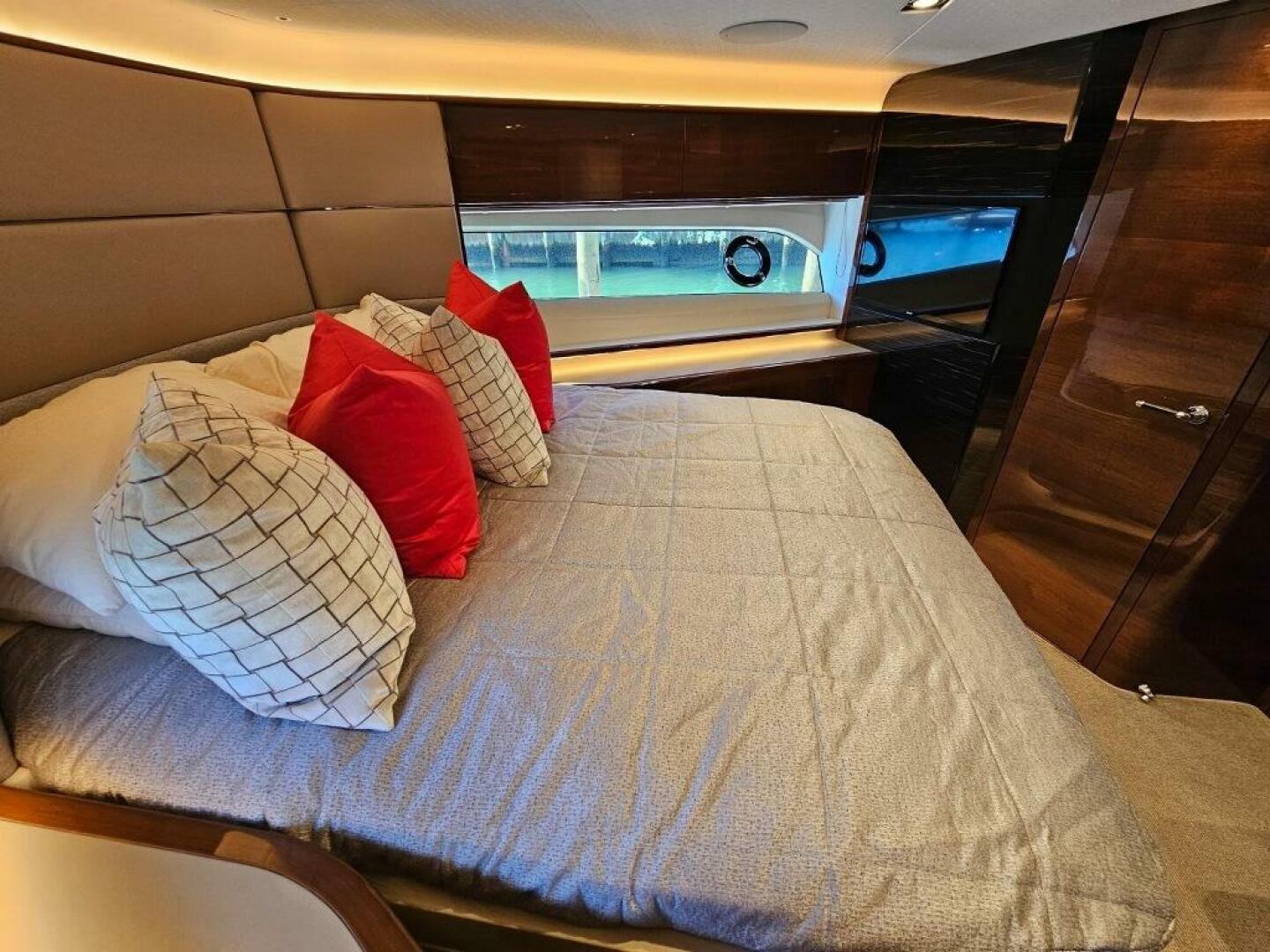 Slide: The Image of Stateroom 2020 Y78 Motor Yacht Escape - 4726477