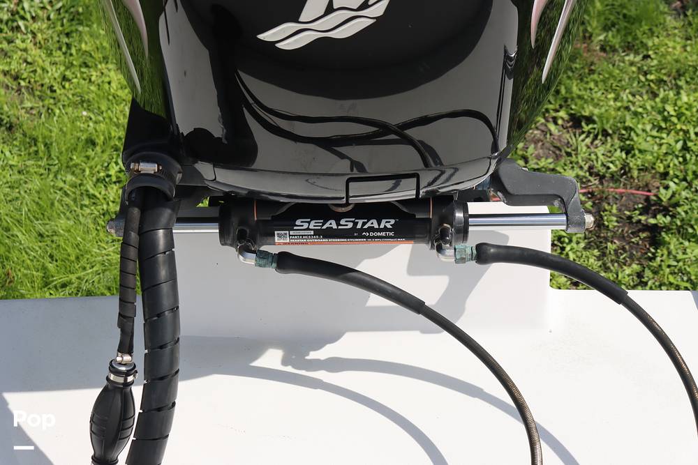 Slide: The Image of Pro-Line 25 Sport 2003 - 15582599