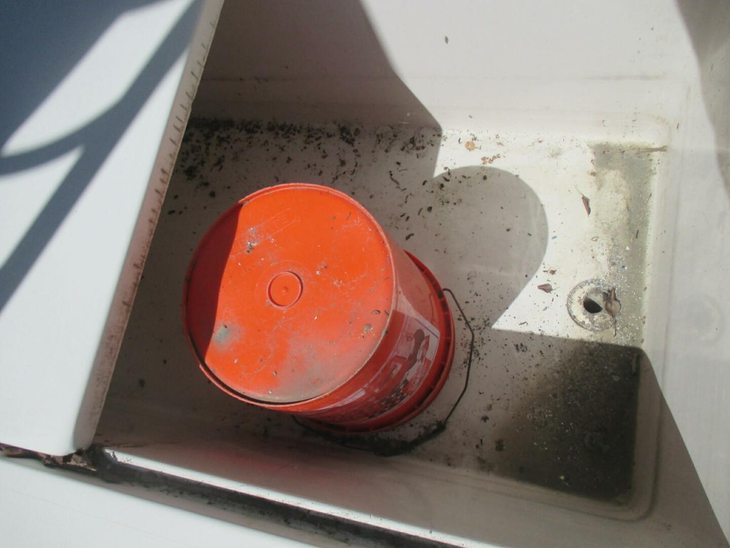 Slide: The Image of In Deck Fish Box - 4571474