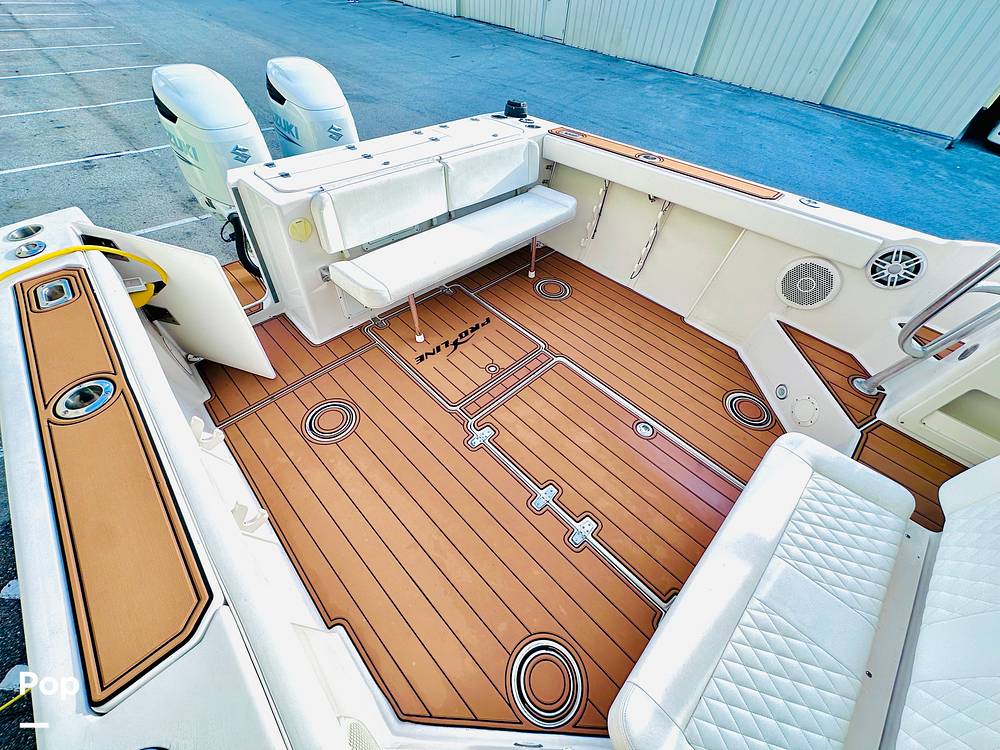 Slide: The Image of Transom Seating And Seadeck Detail - 1
