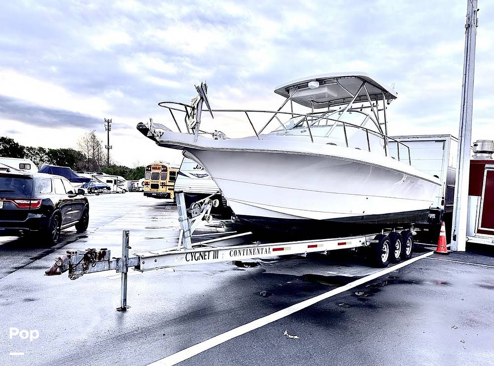Slide: The Image of Pro-Line 2950 Mid Cabin 1996 - 25