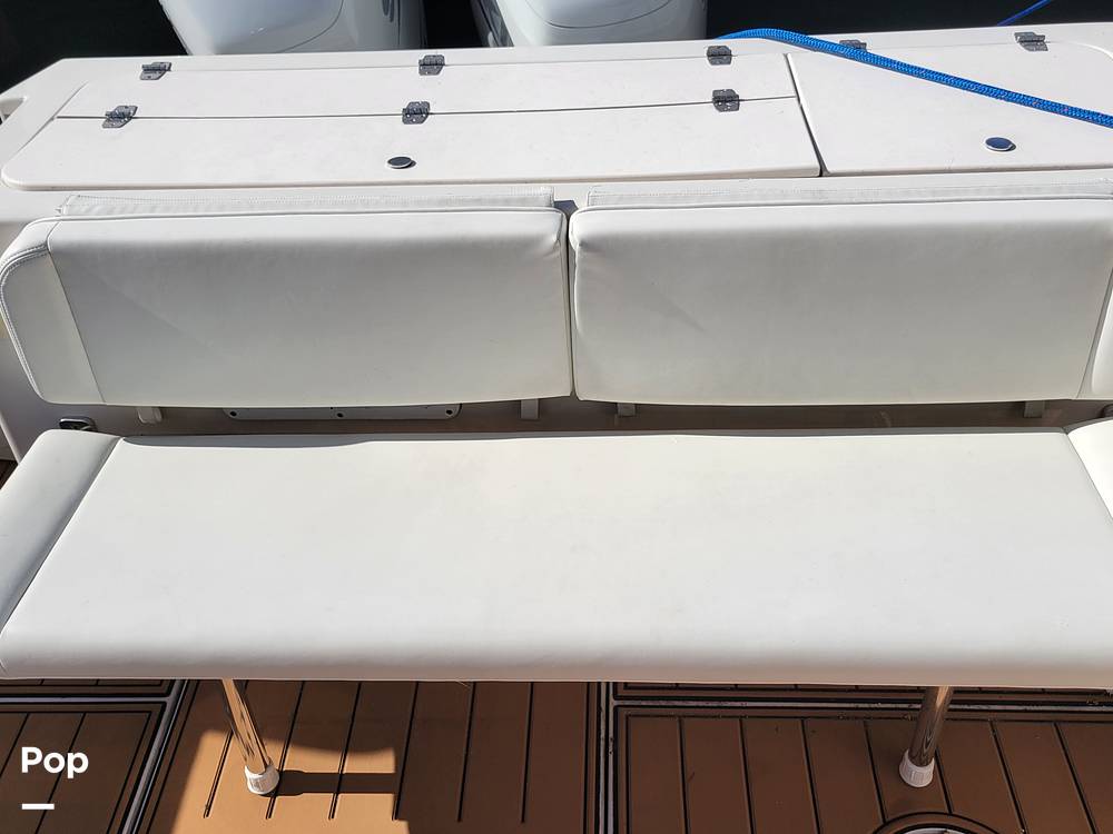 Slide: The Image of Pro-Line 2950 Mid Cabin 1996 - 36