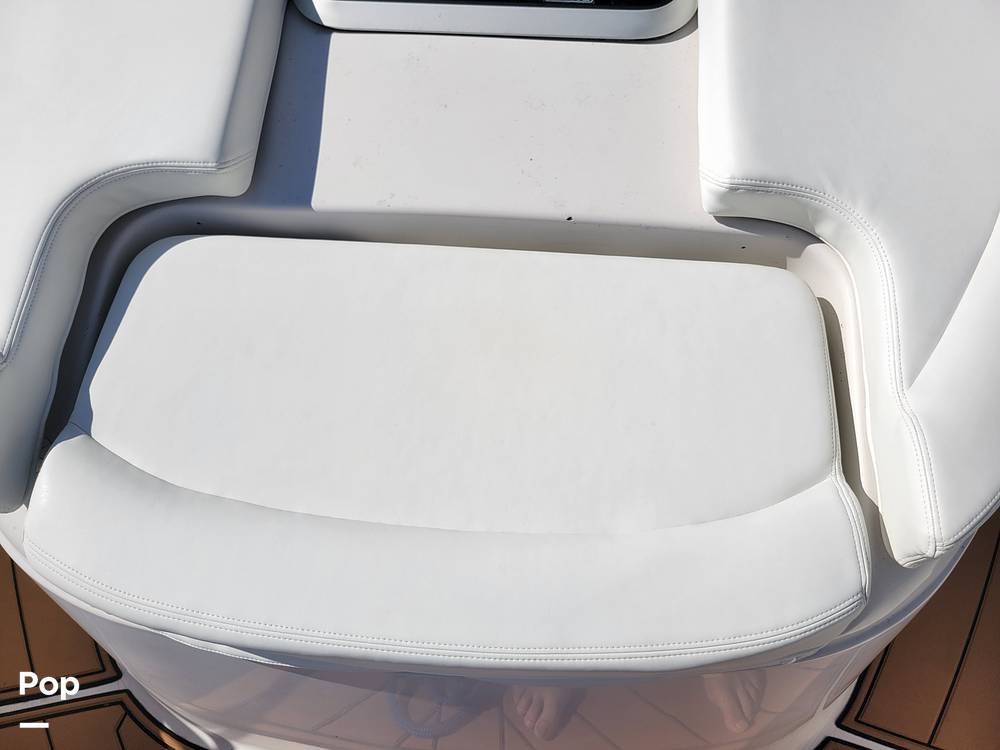 Slide: The Image of Pro-Line 2950 Mid Cabin 1996 - 54