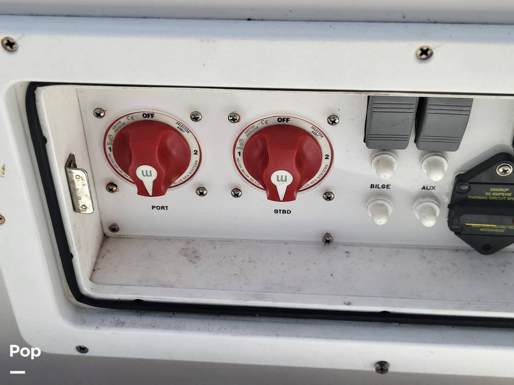 Slide: The Image of Pro-Line 2950 Mid Cabin 1996 - 63