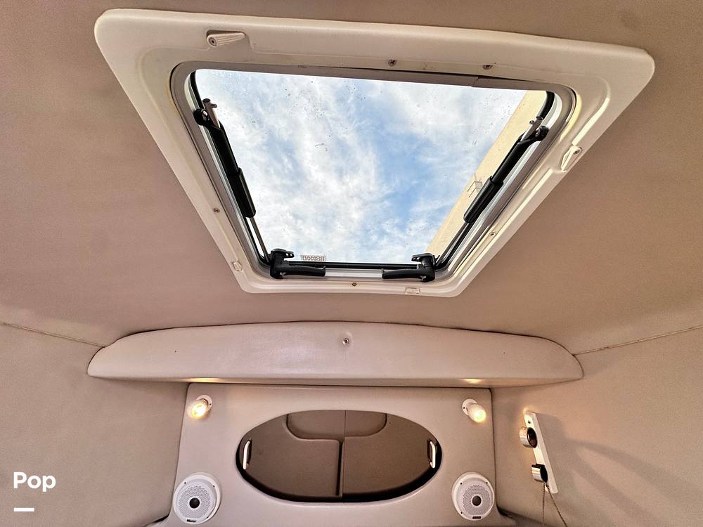 Slide: The Image of Pro-Line 2950 Mid Cabin 1996 - 80