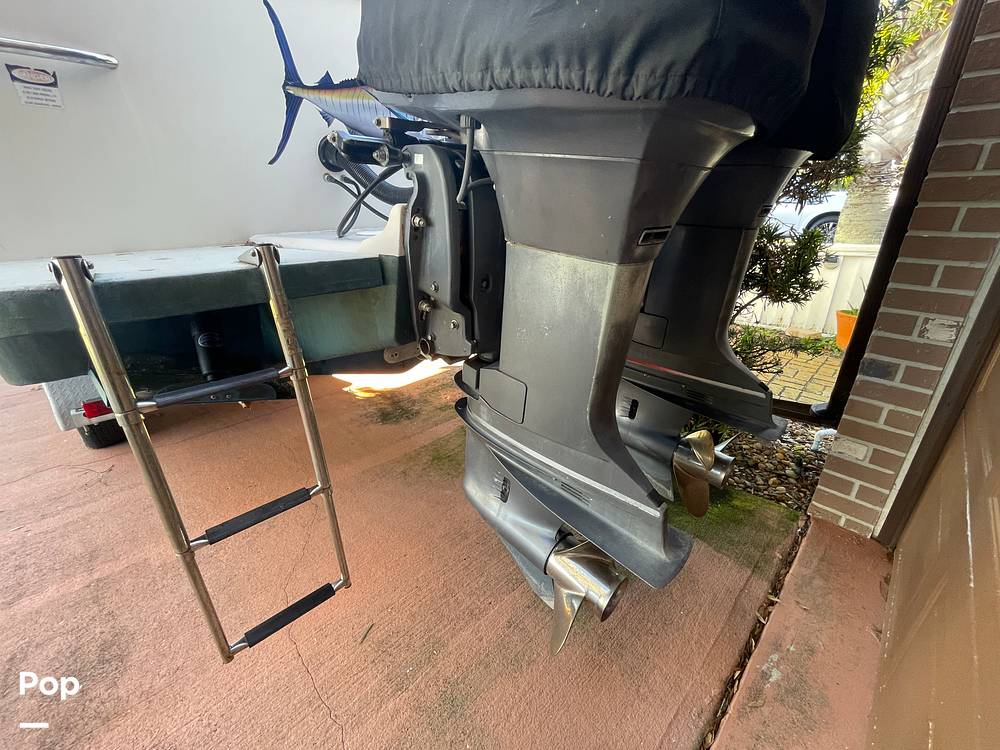 Slide: The Image of Pro-Line 2950 Mid Cabin 1998 - 15057992