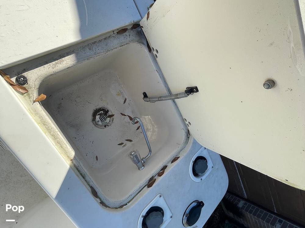 Slide: The Image of Pro-Line 2950 Mid Cabin 1998 - 15058018
