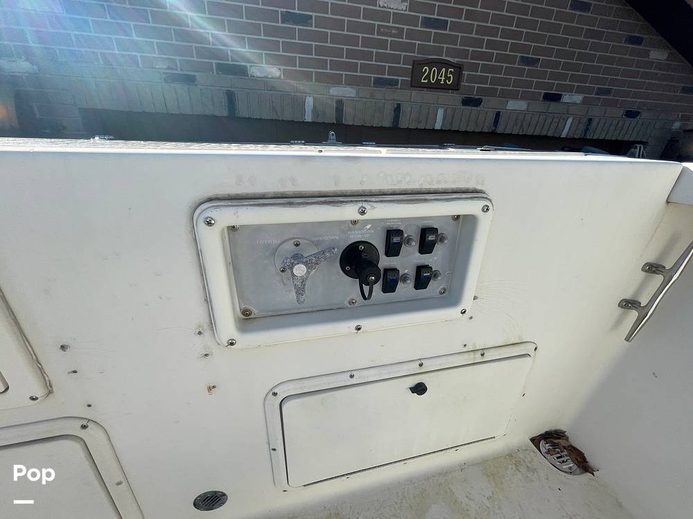 Slide: The Image of Pro-Line 2950 Mid Cabin 1998 - 15058019