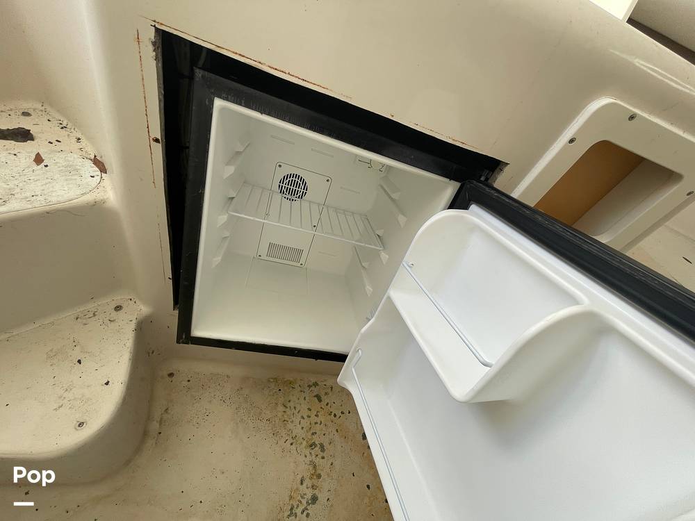Slide: The Image of Pro-Line 2950 Mid Cabin 1998 - 15058056