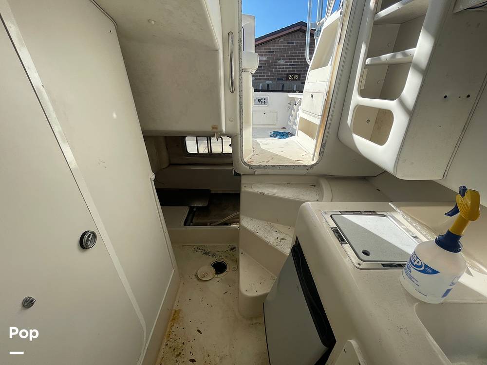 Slide: The Image of Pro-Line 2950 Mid Cabin 1998 - 15058065