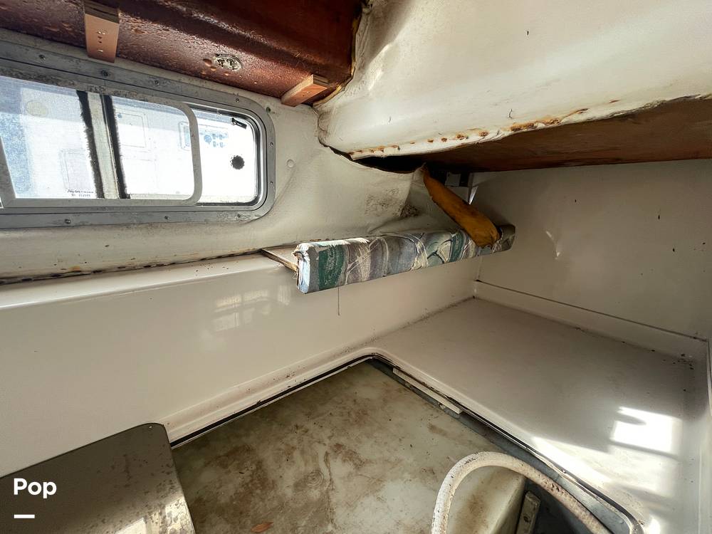 Slide: The Image of Pro-Line 2950 Mid Cabin 1998 - 15058074