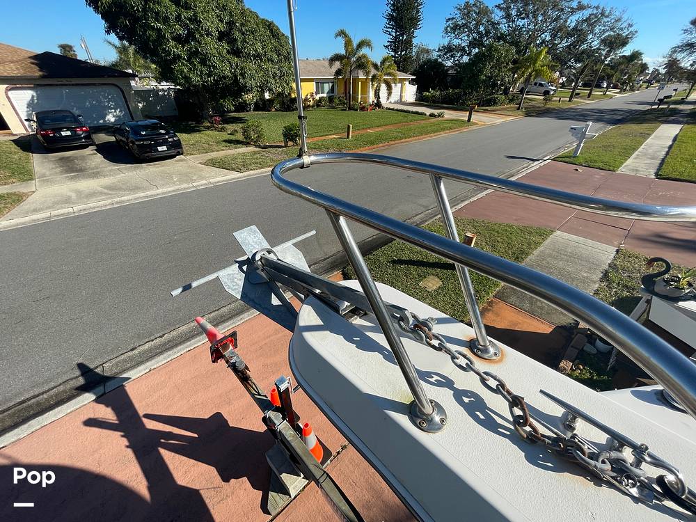 Slide: The Image of Pro-Line 2950 Mid Cabin 1998 - 15058085
