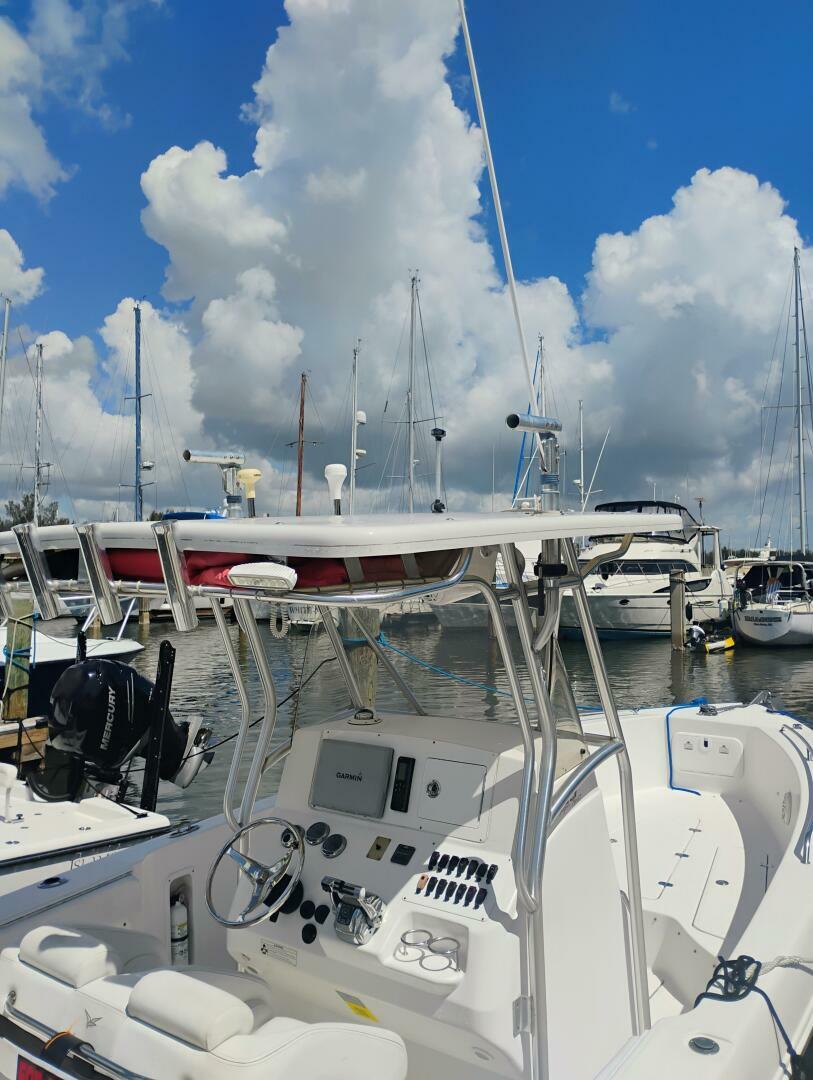 Slide: The Image of 2007 Pro-Line 29 Super Sport T-Top - 5501050