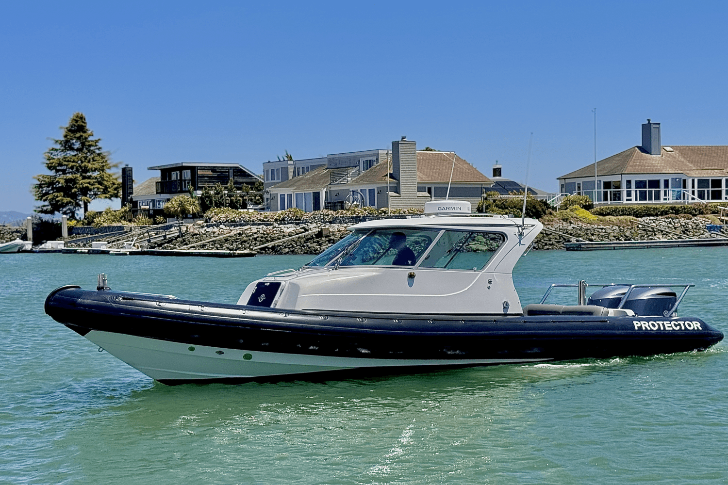 Slide: The Image of Protector TARGA 28 2009 - 0