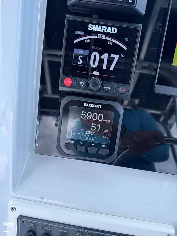 Slide: The Image of Seller Photo - 15475975