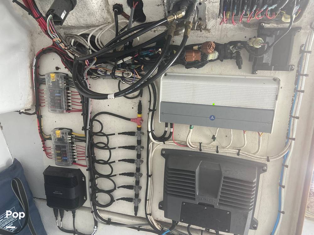 Slide: The Image of Wiring Behind Dash - 15642418