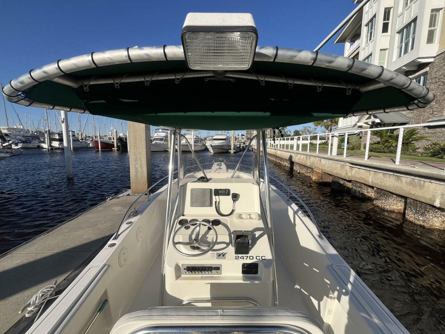 Slide: The Image of Pursuit 2470 Center Console 2001 - 5131257