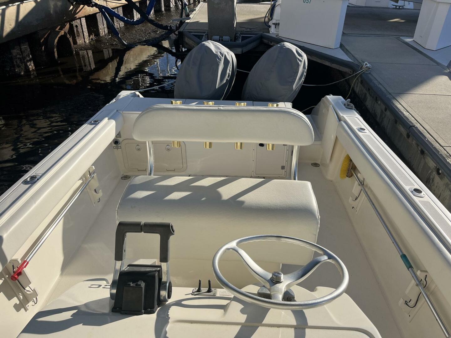 Slide: The Image of Pursuit 2470 Center Console 2001 - 5131258