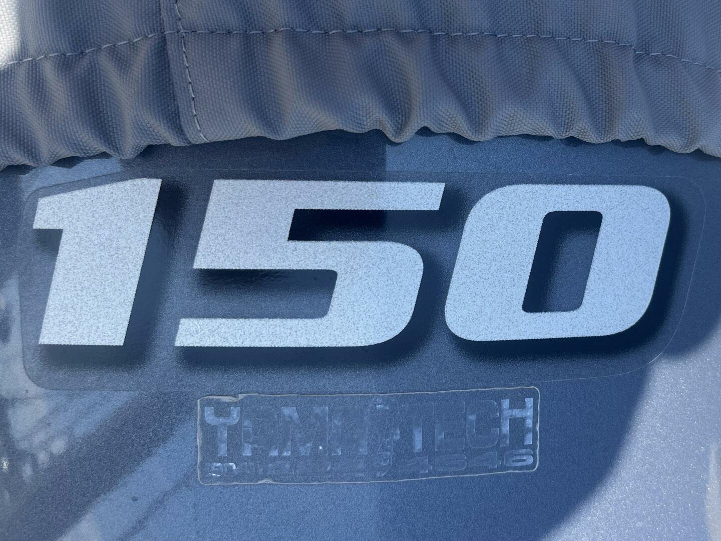 Slide: The Image of Pursuit 2470 Center Console 2001 - 5131272