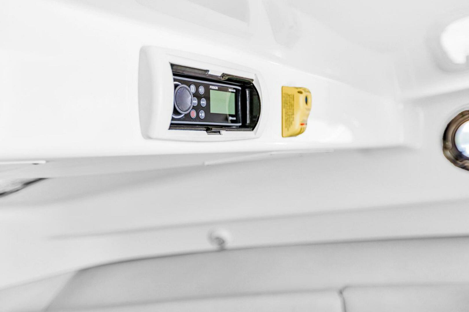 Slide: The Image of Pursuit 2570 Offshore 2006 - 4645016