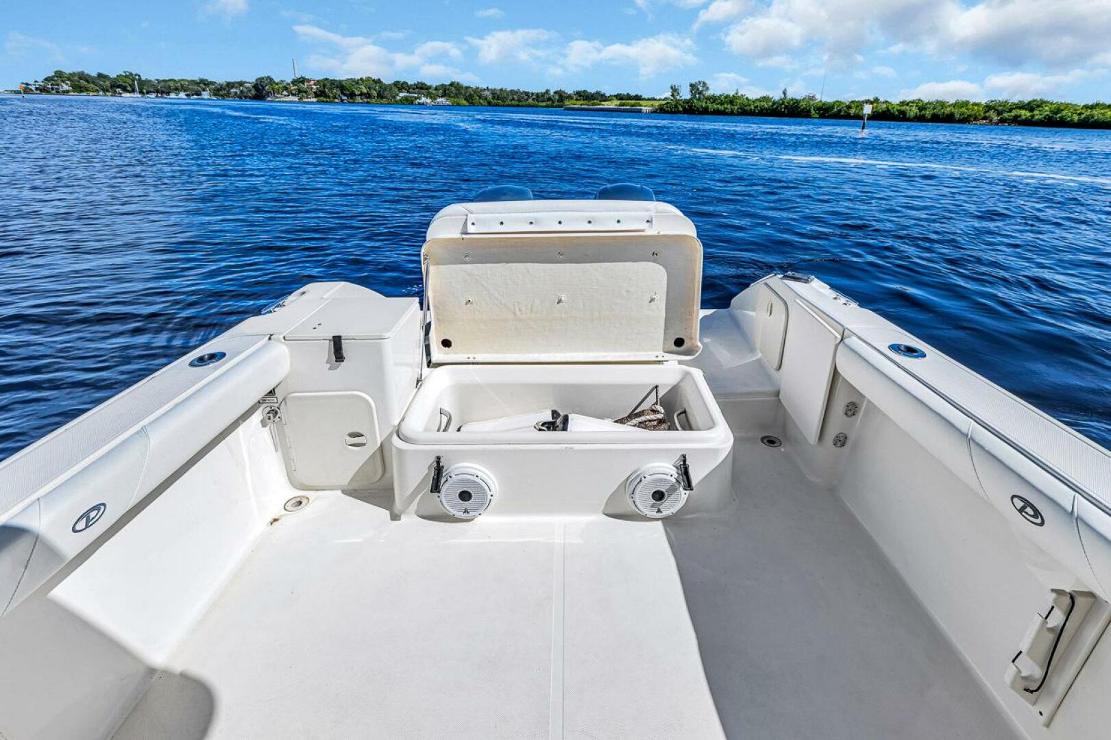 Slide: The Image of Pursuit 2570 Offshore 2006 - 4645010