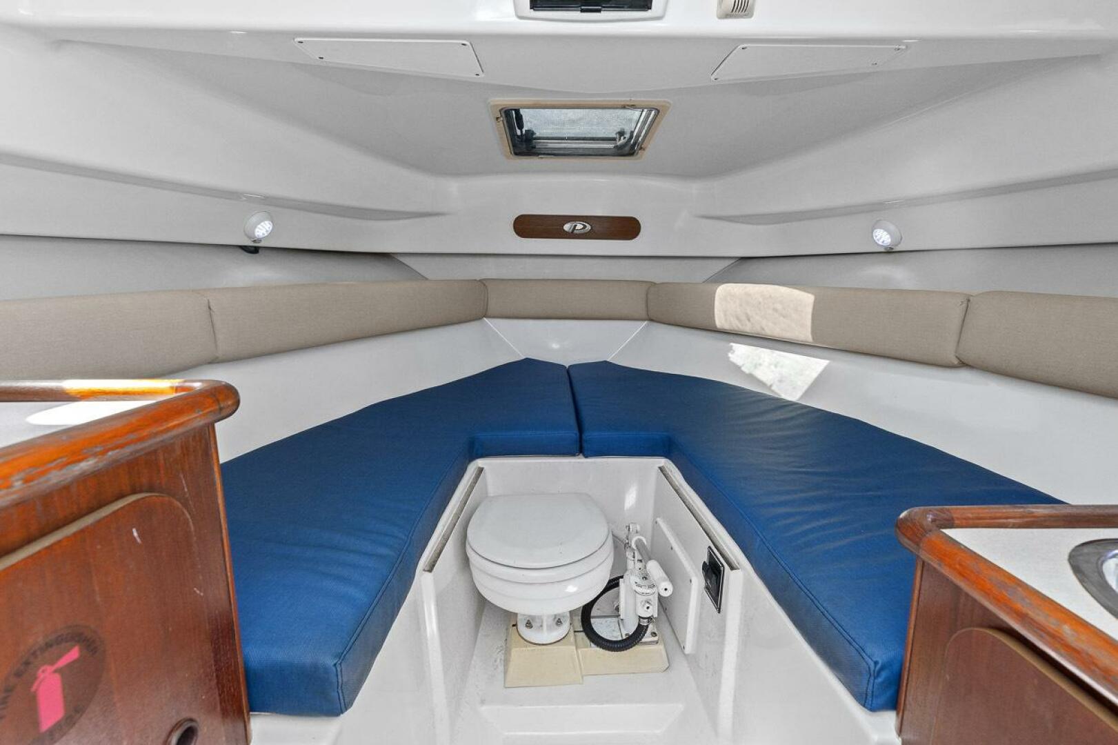 Slide: The Image of Pursuit 2570 Offshore 2006 - 4628096