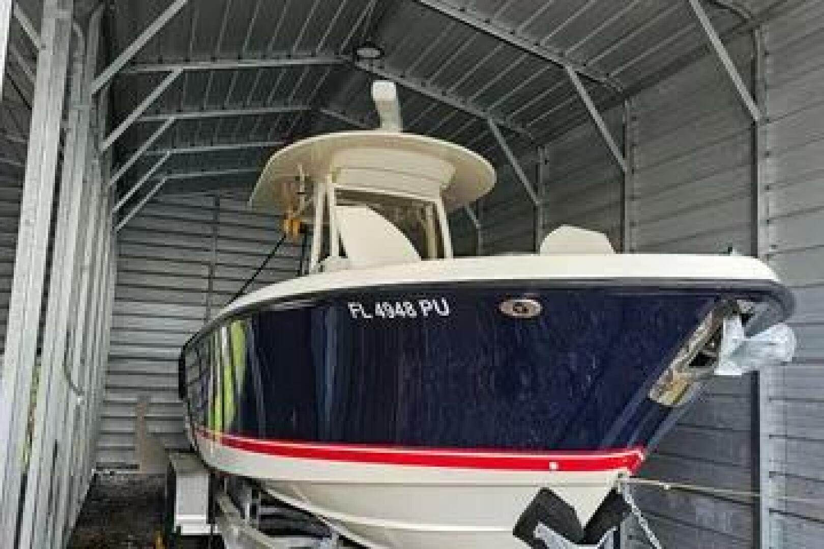Slide: The Image of Pursuit 260 Center Console 2014 - 5442728