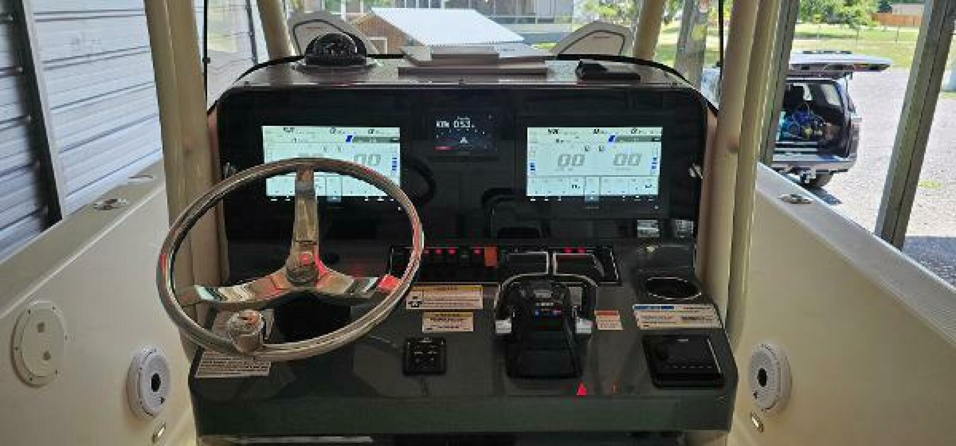 Slide: The Image of Pursuit 260 Center Console 2014 - 4583623