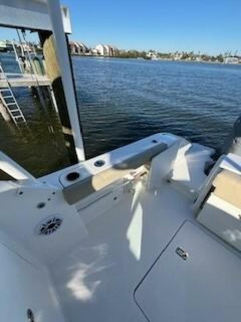 Slide: The Image of Pursuit 266 Dual Console 2021 - 4890724