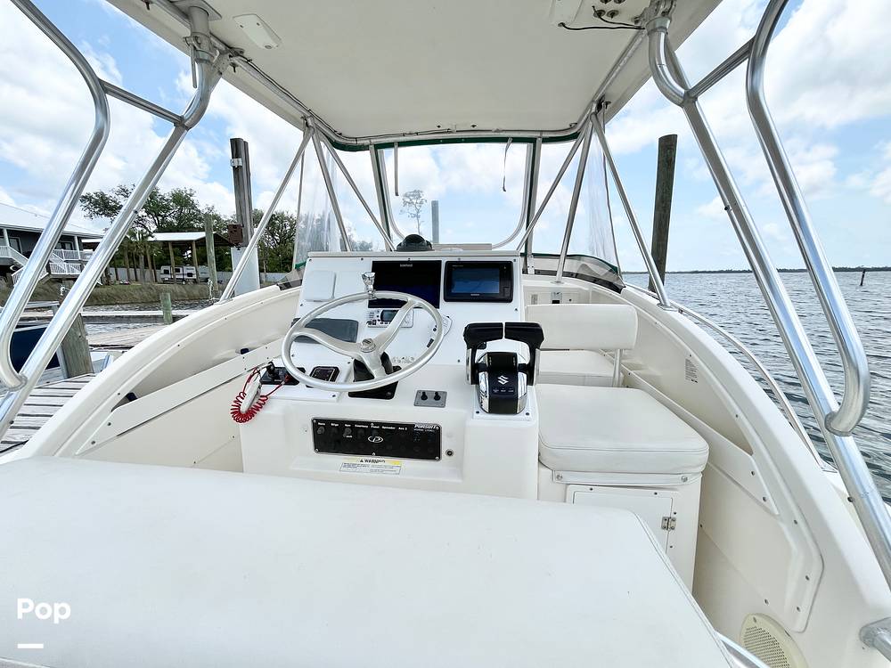 Slide: The Image of Captain's Chair - 15474716