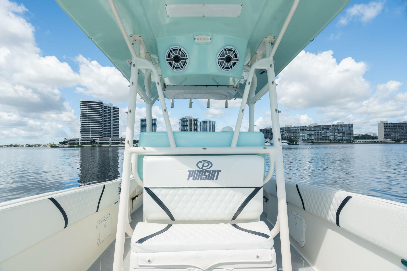 Slide: The Image of Pursuit 2870 Center Console 2000 - 4577715