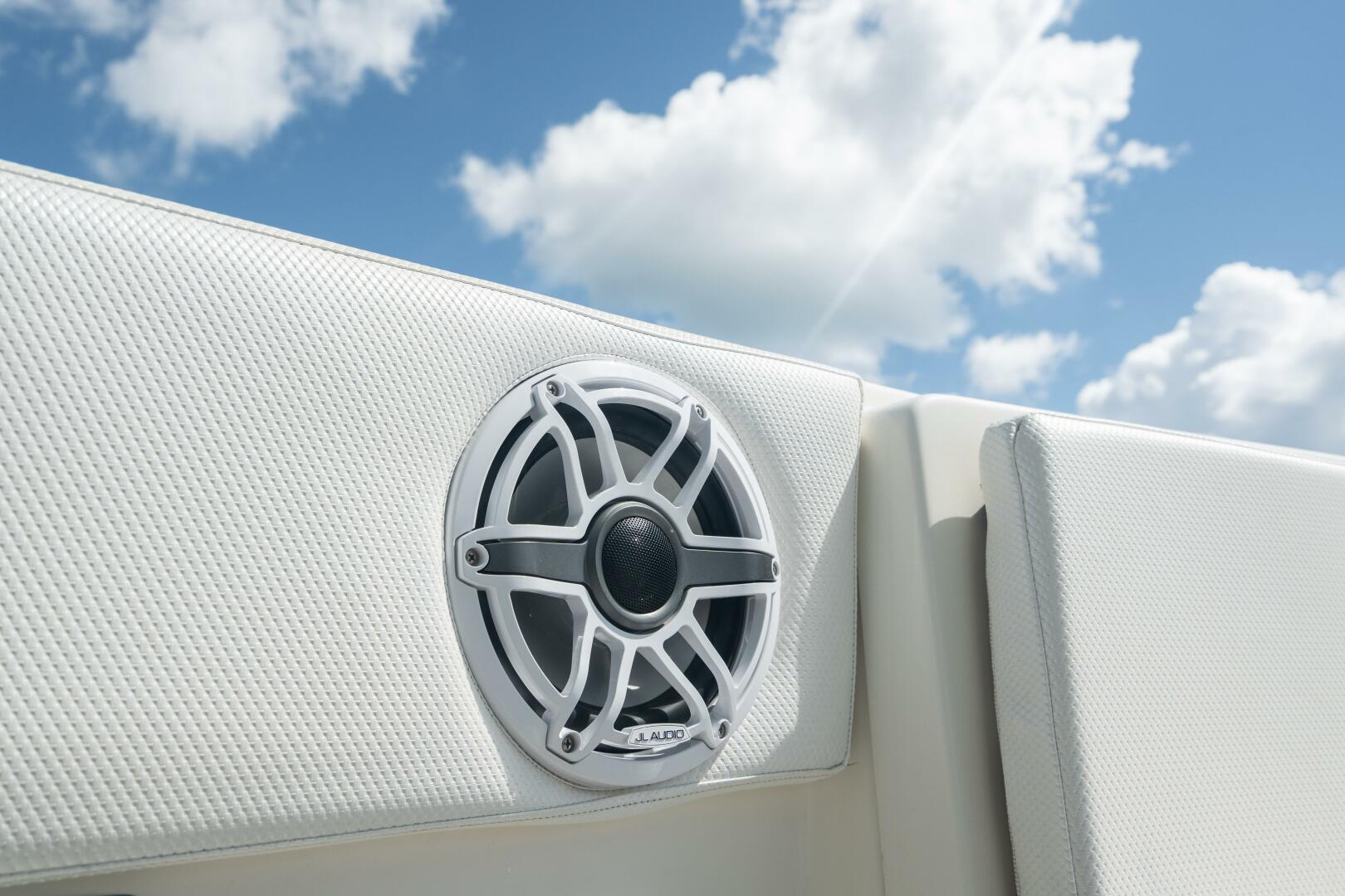 Slide: The Image of Pursuit 2870 Center Console 2000 - 4577717