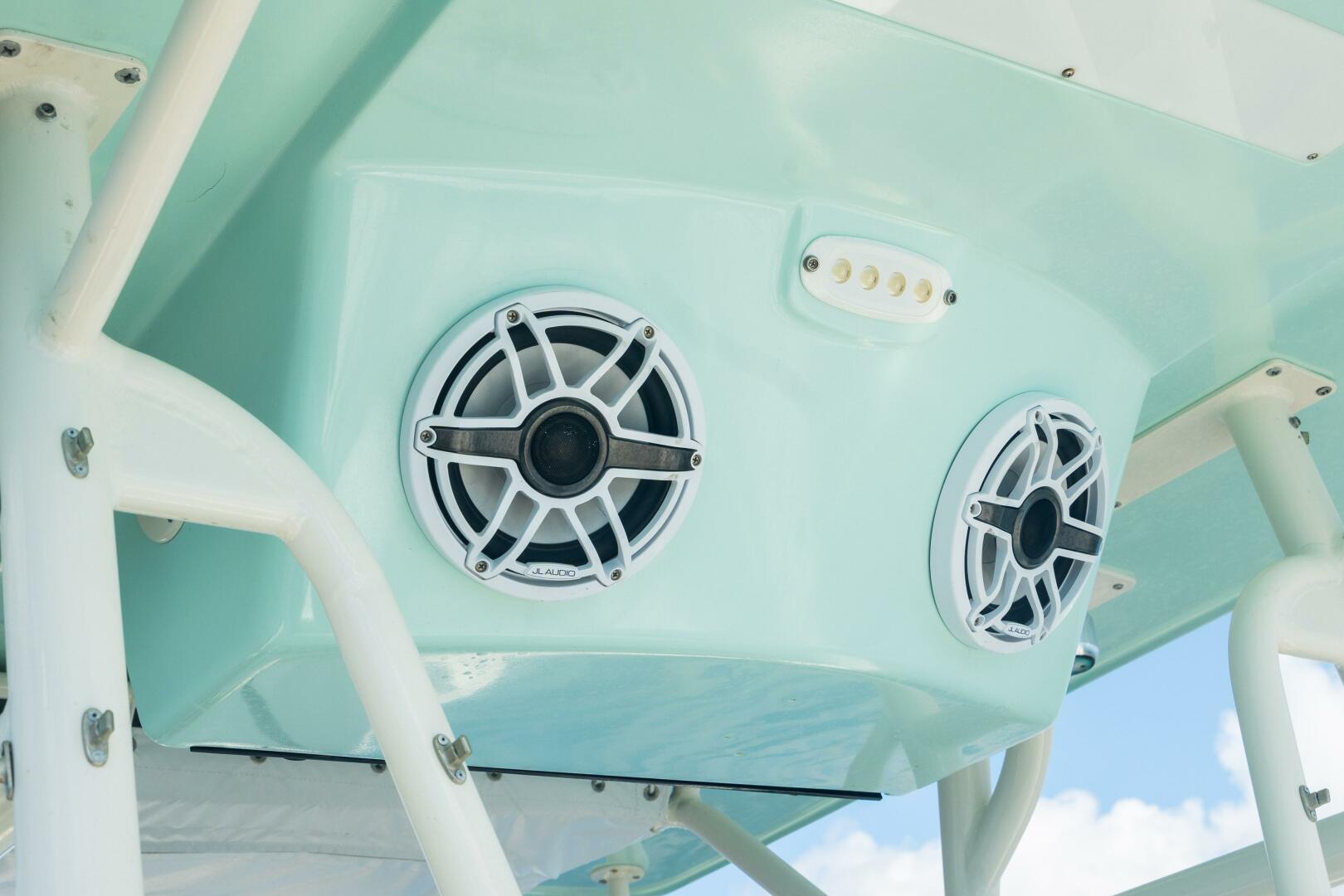 Slide: The Image of Pursuit 2870 Center Console 2000 - 4577718