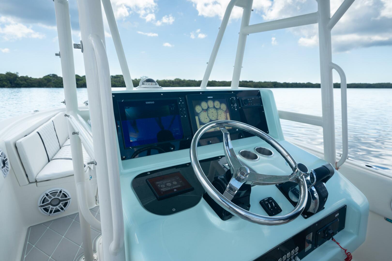 Slide: The Image of Pursuit 2870 Center Console 2000 - 4577719