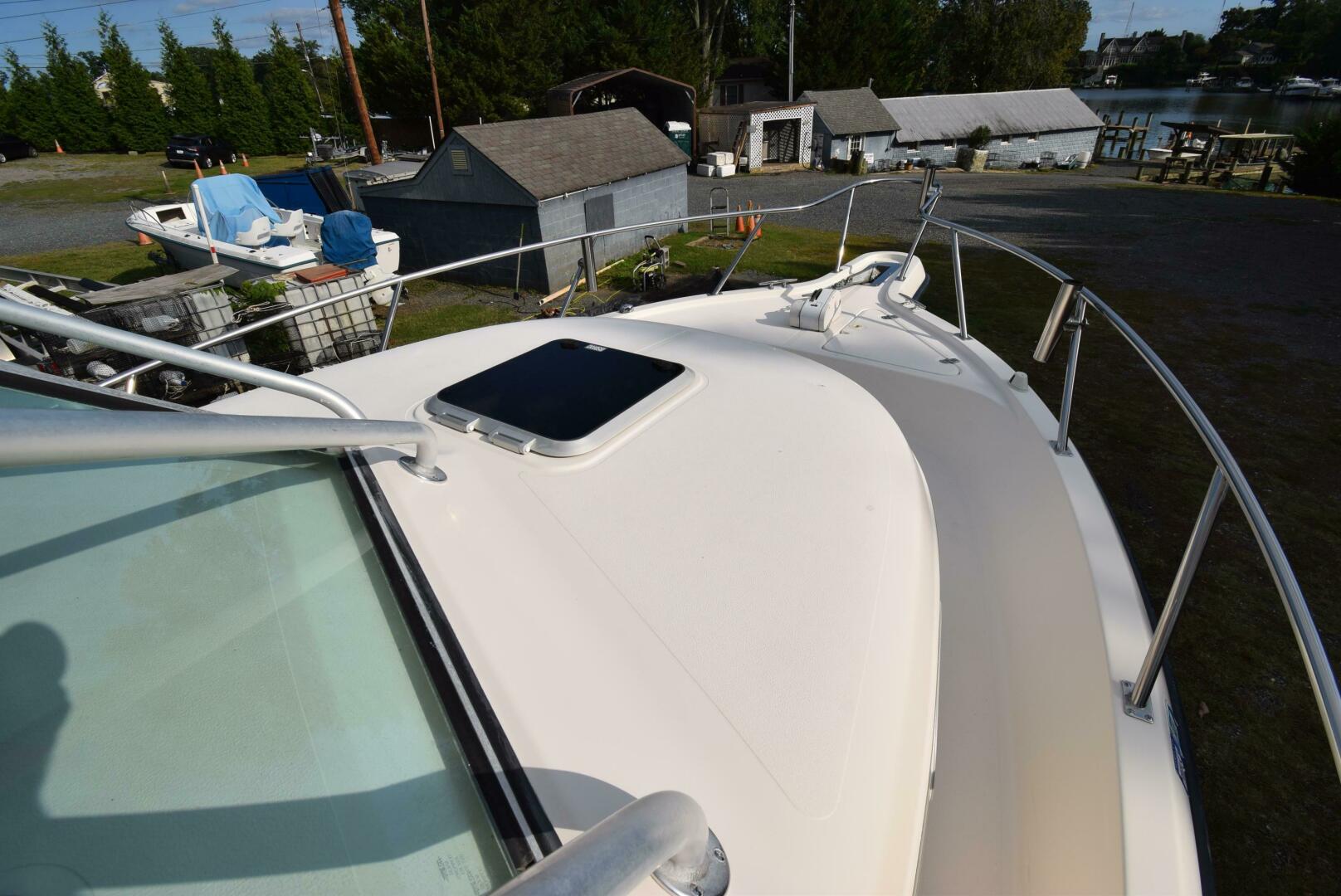 Slide: The Image of Pursuit 2870 Walkaround 2000 - 4650713