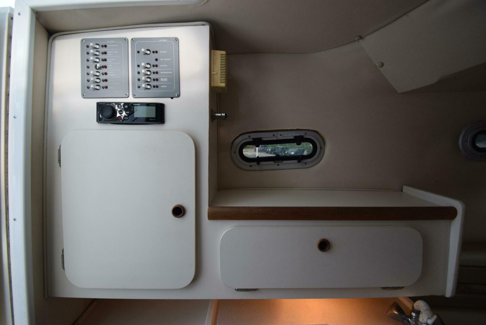 Slide: The Image of Pursuit 2870 Walkaround 2000 - 4650748