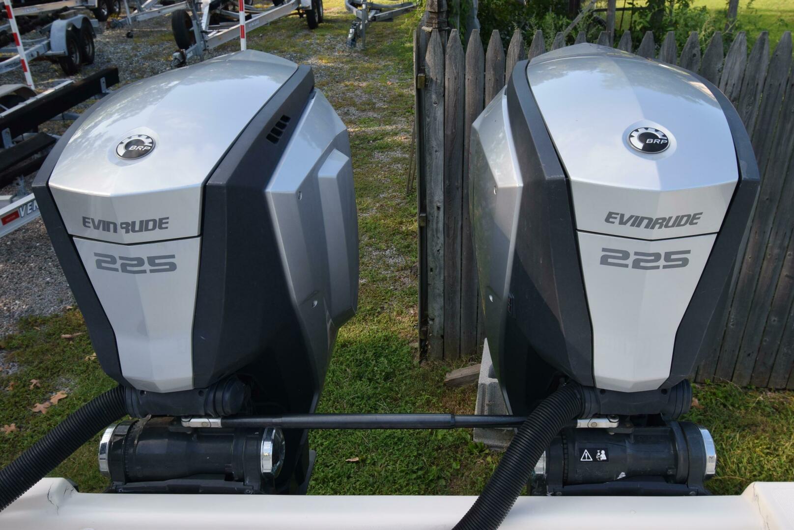 Slide: The Image of Pursuit 2870 Walkaround 2000 - 4650762