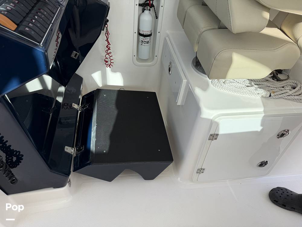 Slide: The Image of Fold Downdhelm Foot Rests - 15317276
